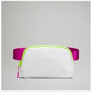 Seawheeze 2021 Everywhere Belt Bag